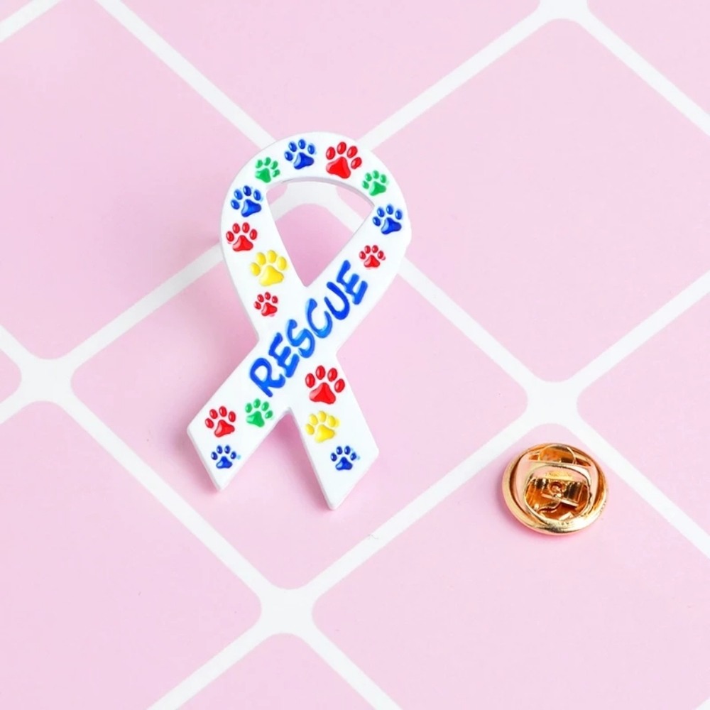 Pet rescue pin